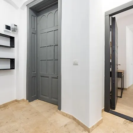 Platinium In The Historical Center Apartment Bucharest
